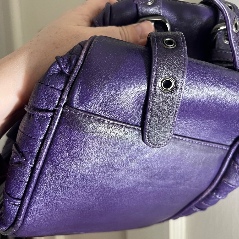 Betsey Johnson large leather purple bow purse - Picture 5 of 8